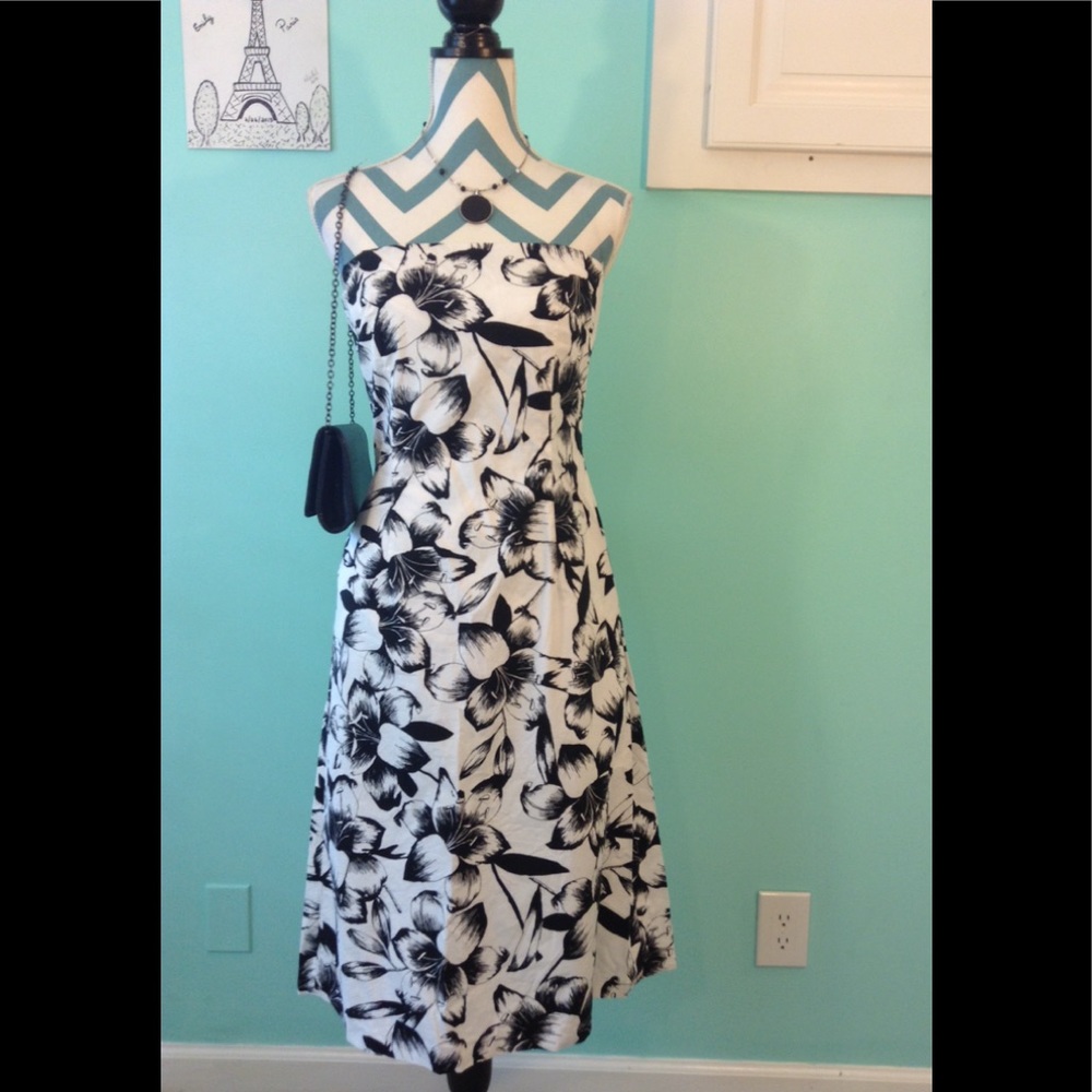 The Limited Stretch Strapless Dress - Size 8